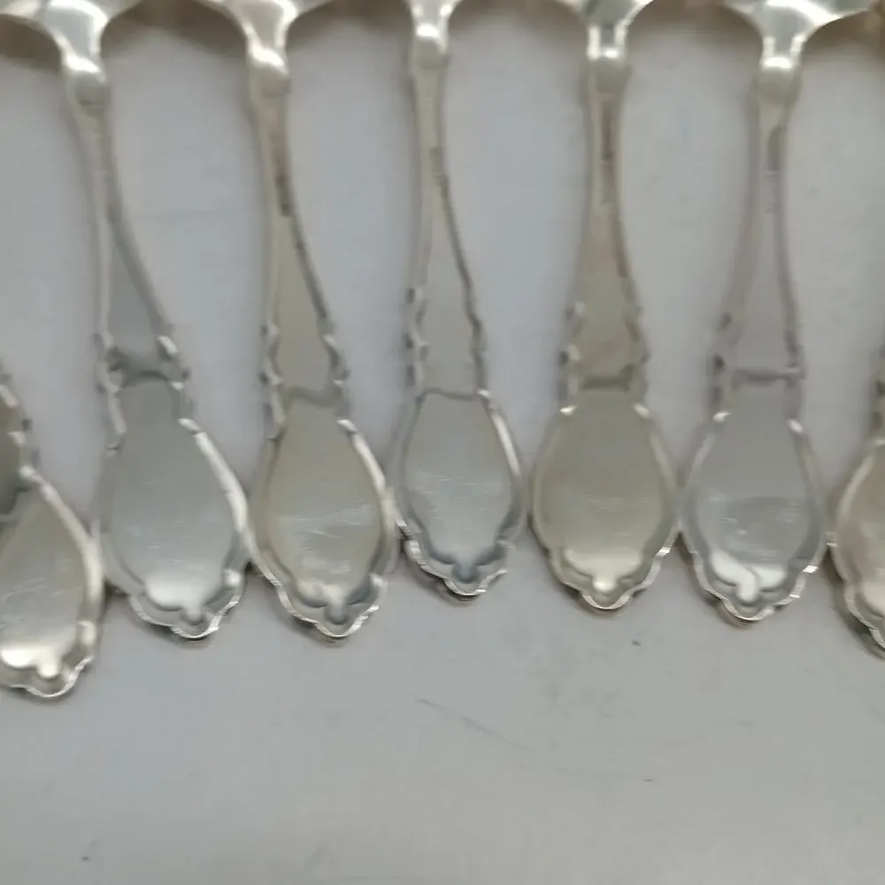 8X Tsp Rogers Oneida ALOUETTE Silverplate Teaspoons 1978